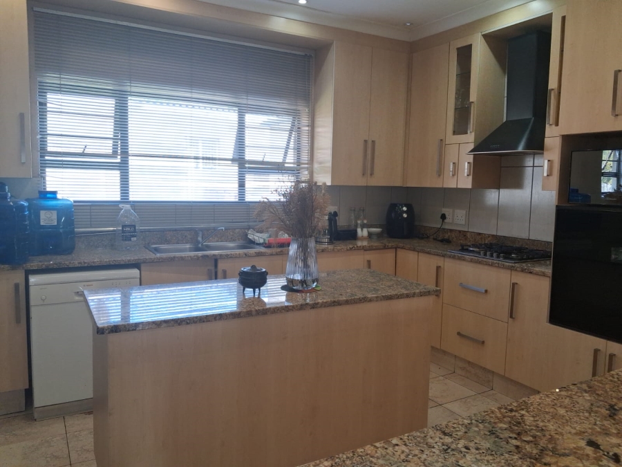 To Let 3 Bedroom Property for Rent in Chiselhurst Eastern Cape